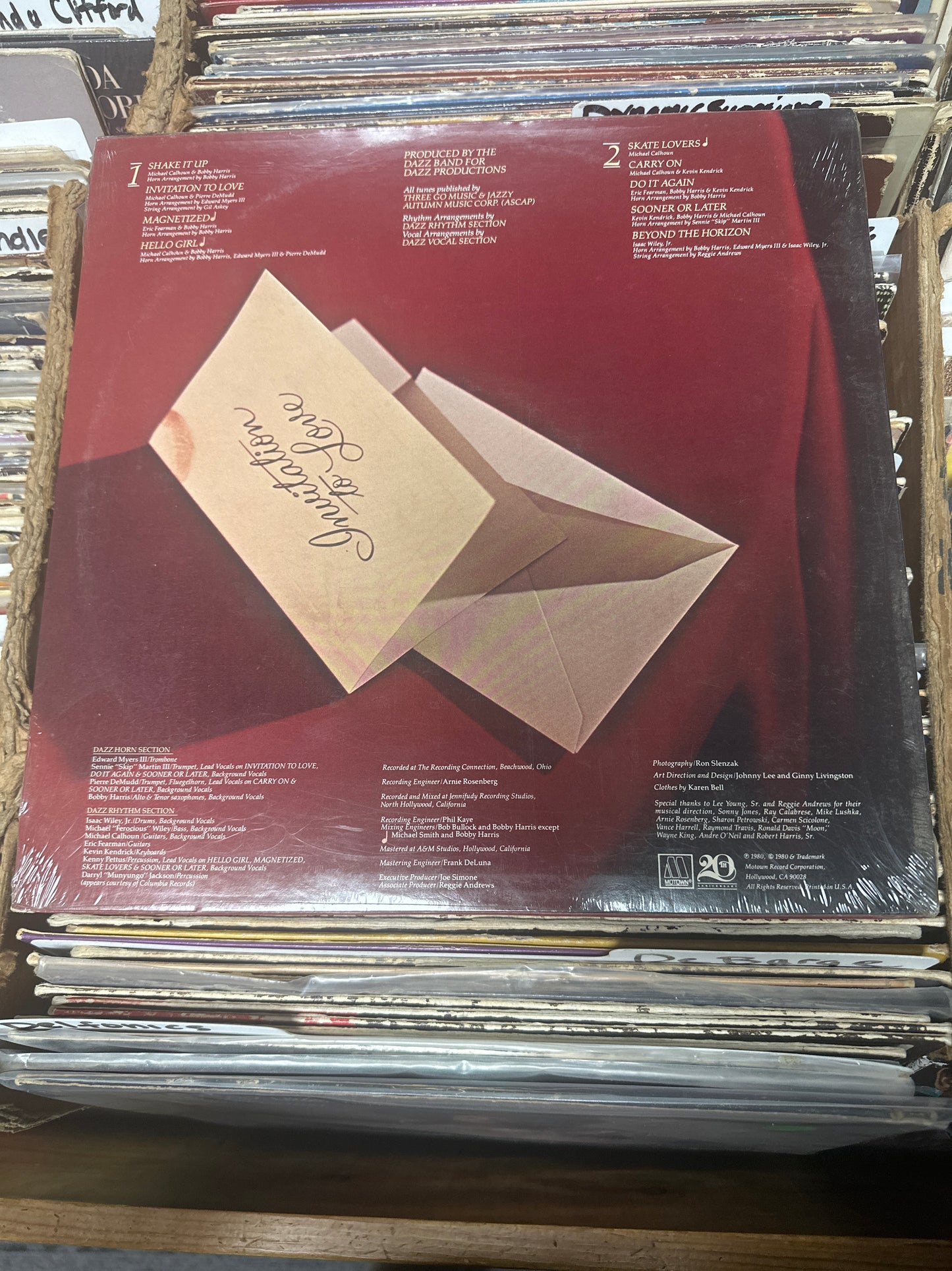 Dazz Band-Invitation To Love Vinyl LP M8-946M1