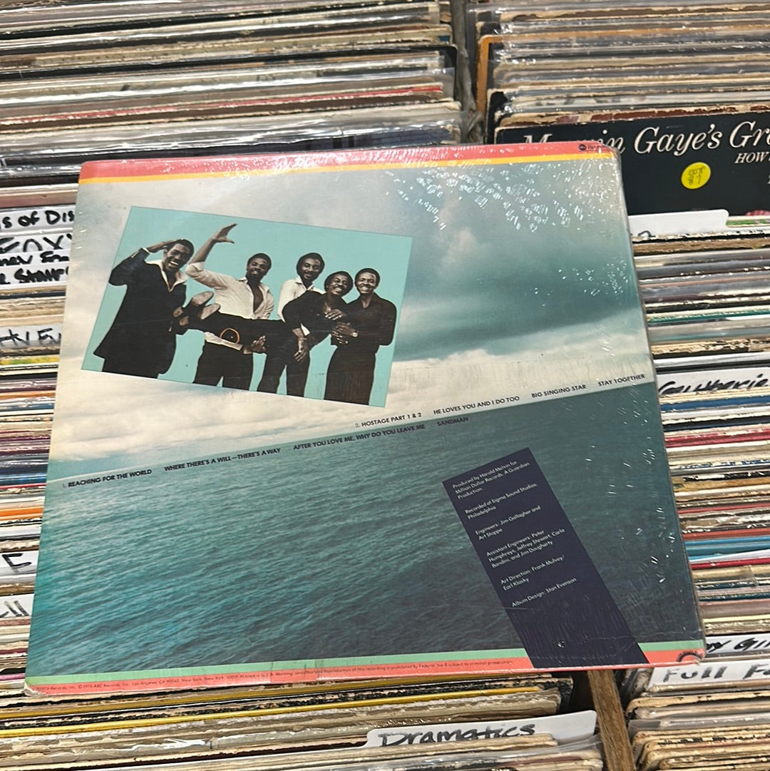 Harold Melvin And The Blue Notes – Reaching For The World Vinyl Lp